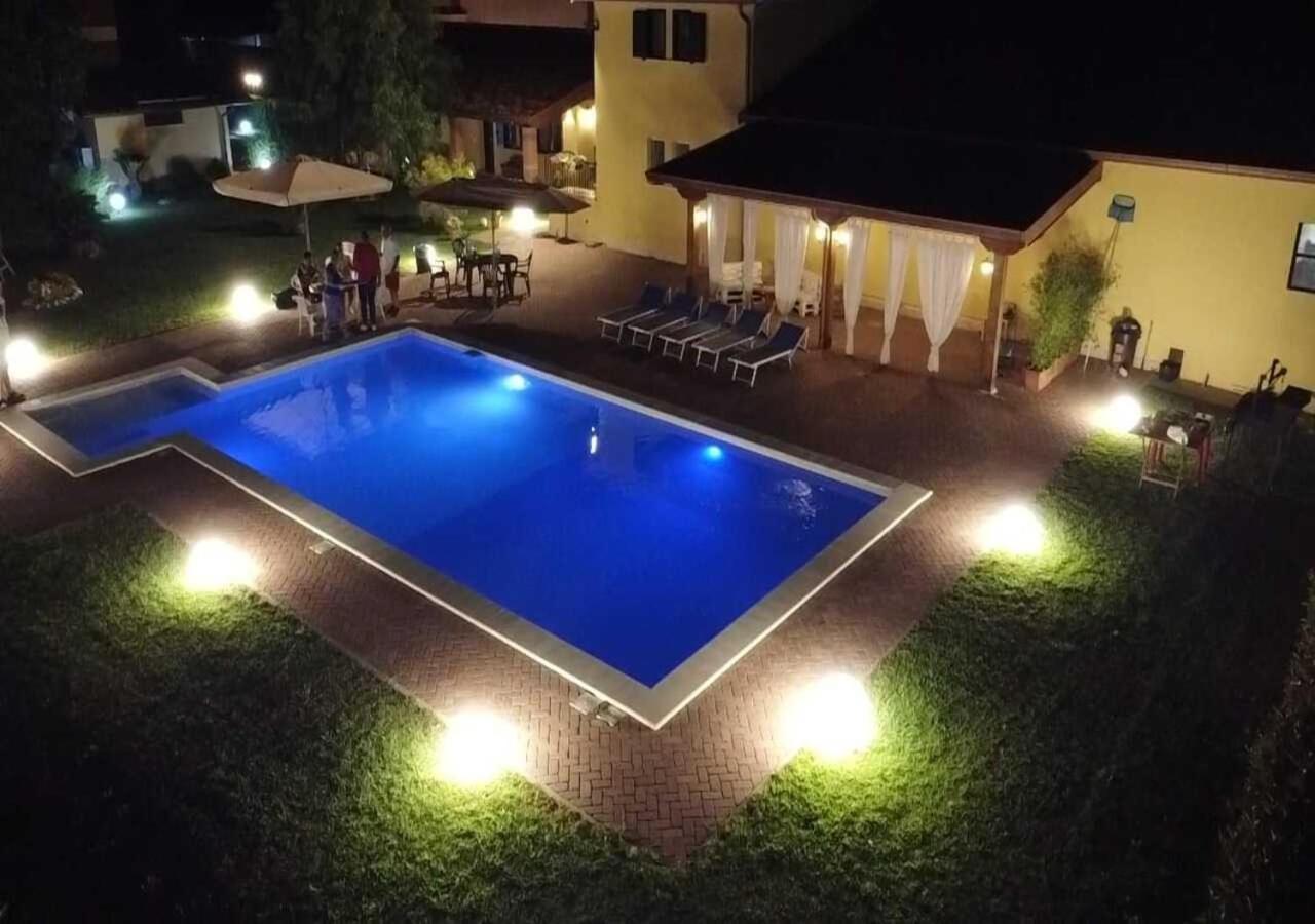 Agriturismo Casa Chiara Latina Exteriér fotografie